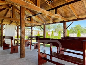 Pensiune cu 7 camere de vanzare in Baile 1 Mai - imagine 19