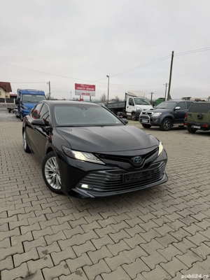 Toyota Camry 2,5 l Hybrid - imagine 2