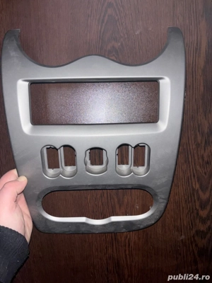 consola centrala logan sandero duster