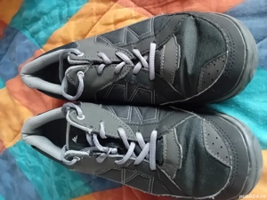 adidasi quechua marime 43 purtati doar odată 