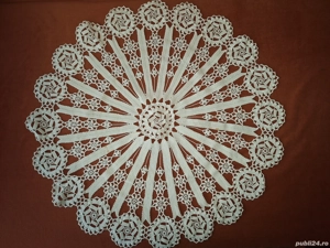 Mileu foarte vechi macrame rotund pentru masa, diametrul 80 cm