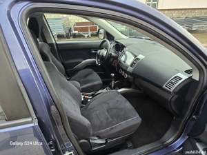 Mitsubishi Outlander 2.0 DI-D 4WD Intense - imagine 14