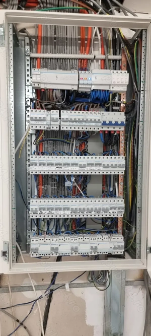 Efectuez Lucrari Electrice si Fotovoltaice - imagine 5