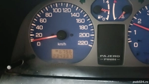 Vând autoturism Pajero Pinin, SUV 4x4 fabricat in 3002 - imagine 3