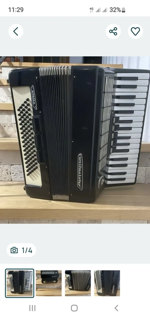 acordeon Weltmaister. 