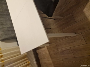 Vând masa extensibila de bucătărie 