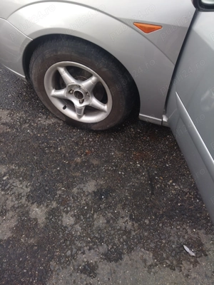 Vând ford  focus 2002 - imagine 2