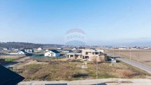 Vilă cu 3 camere, la roșu | Proiect modern – Poiana Craitelor - imagine 11