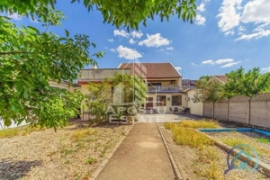 DE VÂNZARE Casa individuala cu poziție și vizibilitate