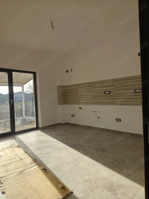 FARA COMISIOANE in Gulia casa 4 camere 3 bai P+1+pod terasa la cheie pe 500mp  - imagine 9