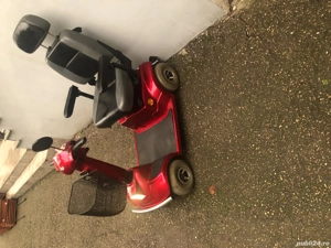  Cărucior electric  persoane cu handicap
