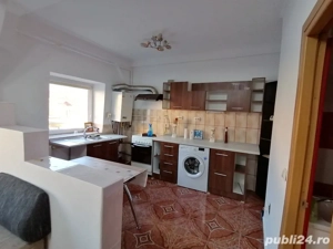 Apartament 3 camere mansarda - Rm Valcea - Cartier Ostroveni  - imagine 3