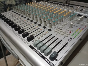 Vind mixer Behringer ub 2442FX