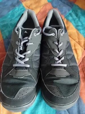 adidasi quechua marime 43 purtati doar odată 