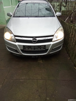 Dezmembrez Opel Astra H 1.7 cdti