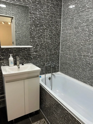 Garsoniera de inchiriat in zona Piata Victoriei - imagine 2