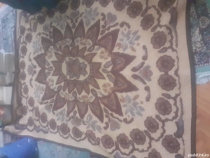 Patura de culoare maronie