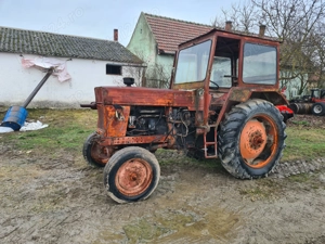 Vând ifron motor 65 cp și două tractoare U 650 - imagine 8