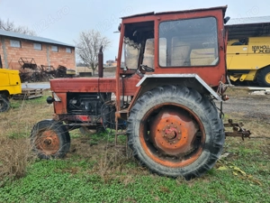 Vând ifron motor 65 cp și două tractoare U 650 - imagine 7