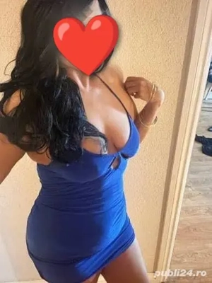 Bruneta 37 ani Rin Grand