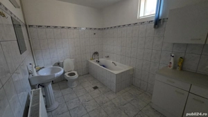 Vila frumoasă spre vânzare 9 camere  - imagine 5