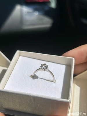 Inel aur alb 14K cu zirconiu   elegant, cadou ideal