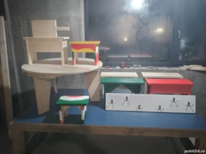 mese si scaune la comanda 