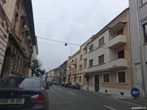 Vănd birou 3 camere central