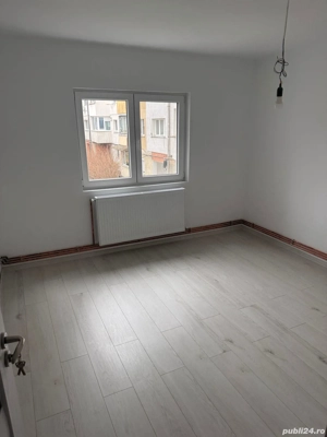 apartament 2 camere,  decomandat,  etajul 1, zona Mal - imagine 2
