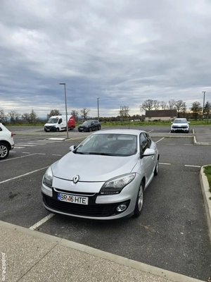 Vand Megane 3, facelift 1,1.5dci 110cp,2012,manual,230k km,5500euro Distributia inca 35k km sau 2028 - imagine 3