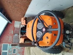 Vând tractor FIAT 550 - imagine 3