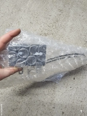 Clapeta deschidere capota și usita incarcare cu cabluri pentru Dacia Spring