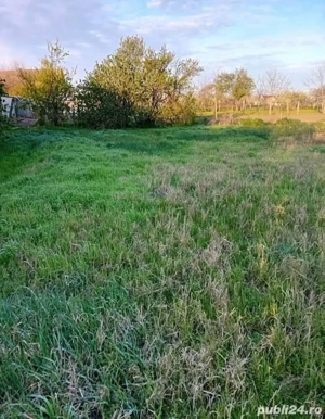 Teren cu front stradal 