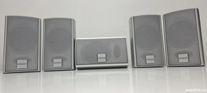 Hitachi HTD K 160 boxe 2 cai 8 ohmi 50W sistem multicanal sateliti centru front surround