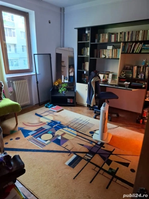 Vând apartament mare Găești