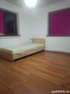 Închiriez o camera pentru un barbat  - imagine 4