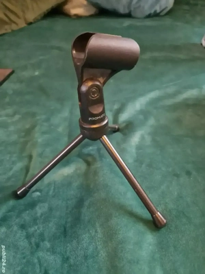 Suport microfon pe masa! 