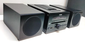 Yamaha MCR 042 amplificator cu CD MP3 USB AUX boxe sunet TOP