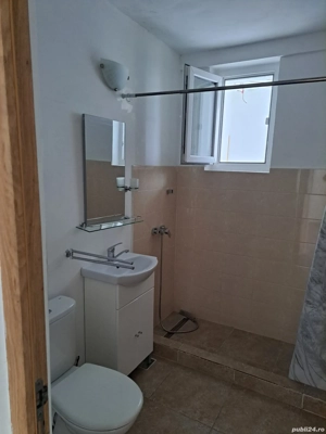 vând apartament doua camere - imagine 3