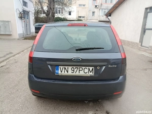 Ford fiesta  - imagine 4