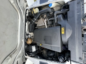 Land Rover Defender td5 110 - imagine 7
