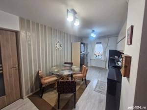 Apartament 4 camere de închiriat 