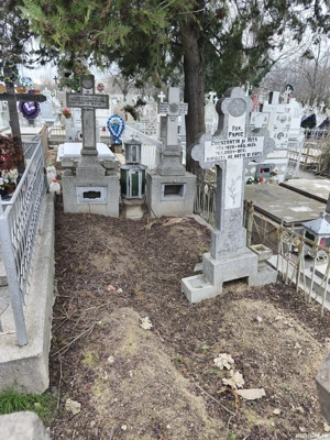 vand loc de veci sf Constantin 