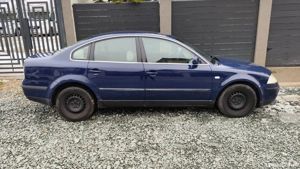 Volkswagen Passat  - imagine 2