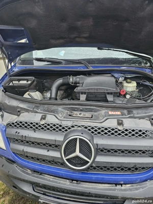 vând motor merdes sprinter 2.2 cu două turbine+cutie și grupul din spate