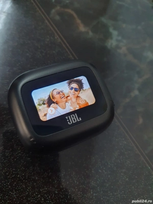 vând căști JBL Tour Pro 2