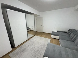 Garsoniera spatioasa, 40 mp, mobilata si utilata, loc de parcare, in zona Coresi