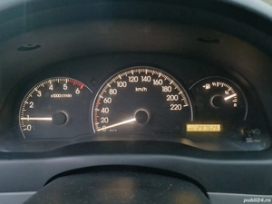 vand Toyota Avensis Verso cu 7 locuri - imagine 3