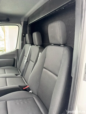 Mercedes-Benz Sprinter 2023 - imagine 9