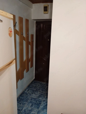 Vând garsonieră 12m2 gară,baie ,hol, cameră,preț negociabil 14.500 euro 